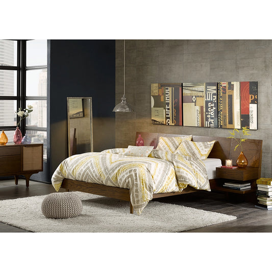 Poplar Solid Wood Bed with 2 Nightstands, Pecan*