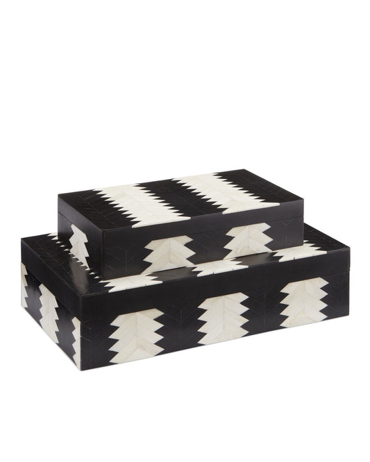 Arrow Black & White Box Set of 2