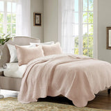 Farmhouse Scalloped Edge 3-Piece Coverlet Quilt Set