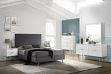 Modernist Glass Mirror - Chic Industrial Style with Sculptural Design for Contemporary Home Decor
