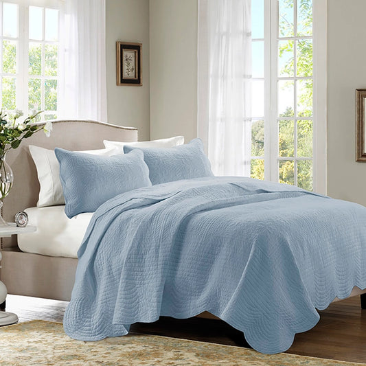 3 Piece Reversible Scalloped Edge Quilt Set, Blue