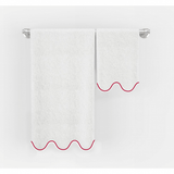 Scalloped Embroidered Bath Towels (Set of 2)