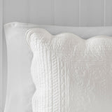 Farmhouse Scalloped Edge 3-Piece Coverlet Quilt Set
