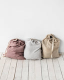 Linen laundry bag in Woodrose