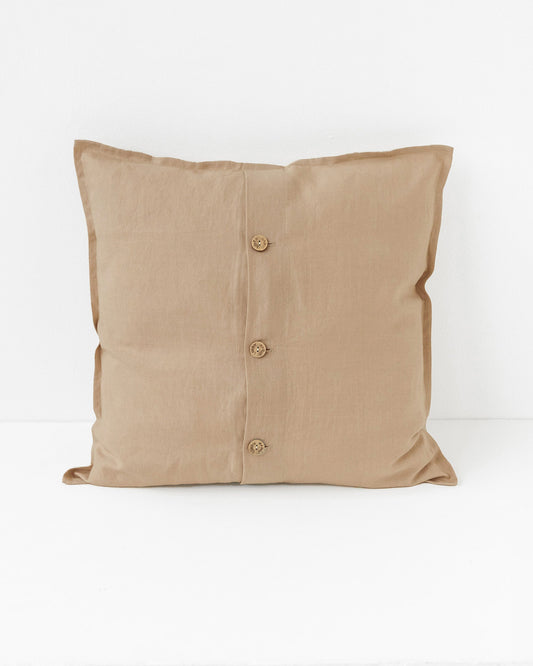 Pillow cover with buttons in Latte