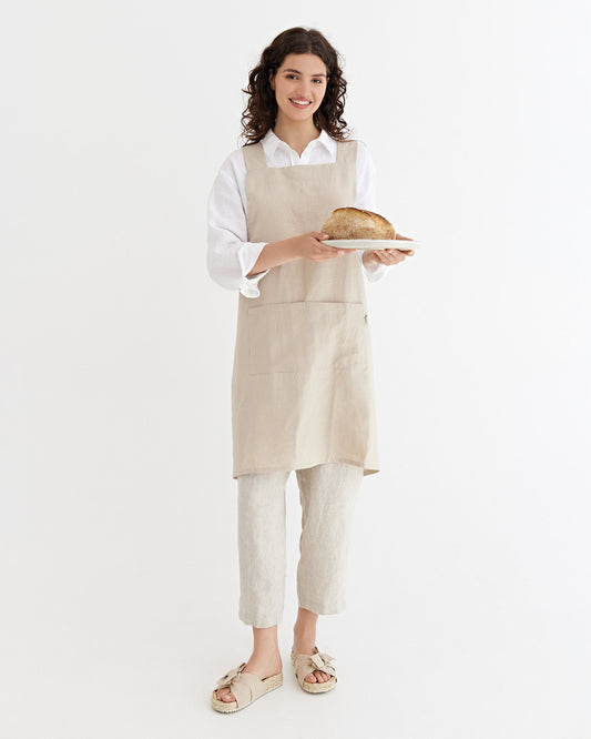 Pinafore cross-back linen apron in Natural linen