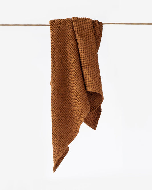 Waffle Bath Towel in Cinnamon