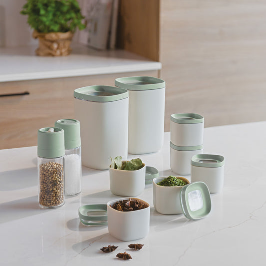 BergHOFF Balance 8Pc Stackable Food Container Set, Moonmist and Sage