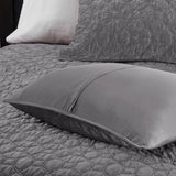 Velvet 3-Piece Quilt Set, Grey
