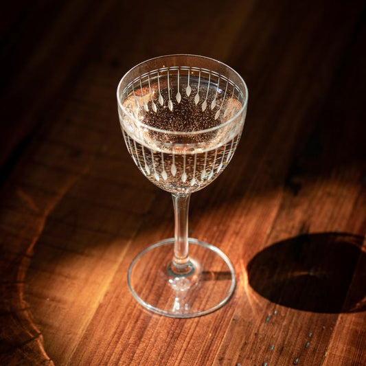 Vanity Cocktail (147) 5.6oz