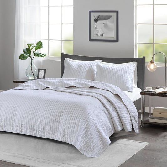 White Solid Farmhouse Reversible Quilt Set