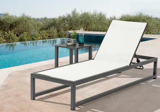 Maldives Outdoor Patio End Table – Stylish Aluminum Design for Your Chic Outdoor Spaces and Relaxation