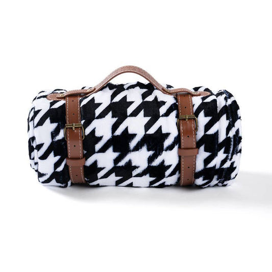 Black & White Houndstooth Throw Blanket