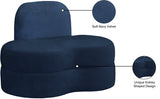 Mitzy Velvet Chair - Elegant Kidney-Shaped Design for Contemporary Spaces, Perfect for Relaxation