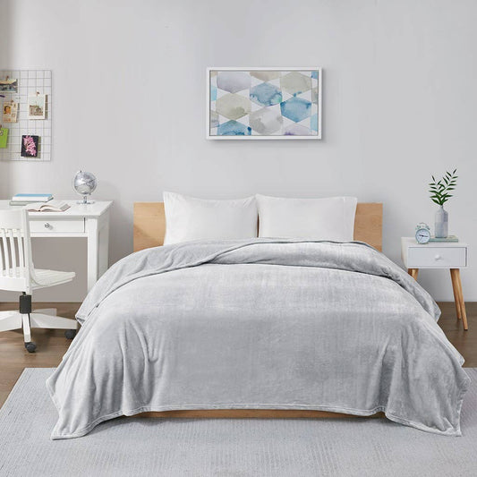 All-Season Oversized Microlight Plush Bedding Blanket, Grey