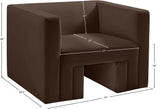 Henson Chair - Luxurious Contemporary Velvet Armchair with Solid Wood Frame for Stylish Living Spaces
