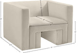 Henson Chair - Luxurious Contemporary Velvet Armchair with Solid Wood Frame for Stylish Living Spaces