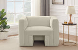 Henson Chair - Luxurious Contemporary Velvet Armchair with Solid Wood Frame for Stylish Living Spaces