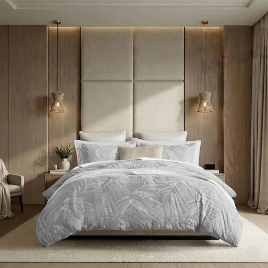 Stone-Washed Leaf Patterned Jacquard Duvet Set, Light Gray