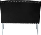 Suri Velvet Bench – Elegant Contemporary Settee with Chrome Legs and Button Tufting for Modern Spaces