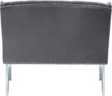 Suri Velvet Bench – Elegant Contemporary Settee with Chrome Legs and Button Tufting for Modern Spaces