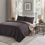 3 Piece Reversible Patchwork Printed Quilt Set, Red/Black