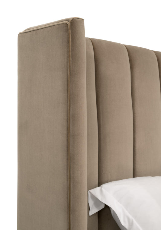 Chandler Standard King Bed
