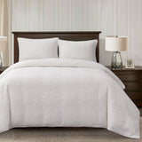 Verona Matelassé Bedding Set