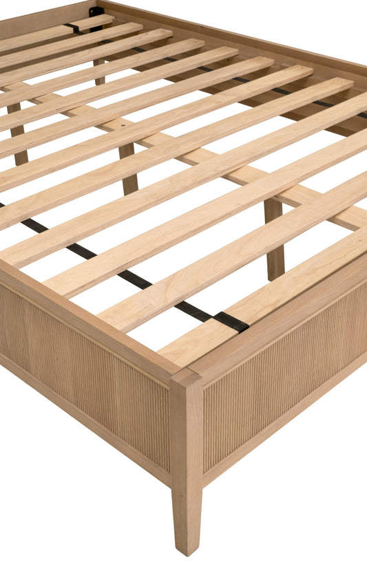 Highland Queen Bed