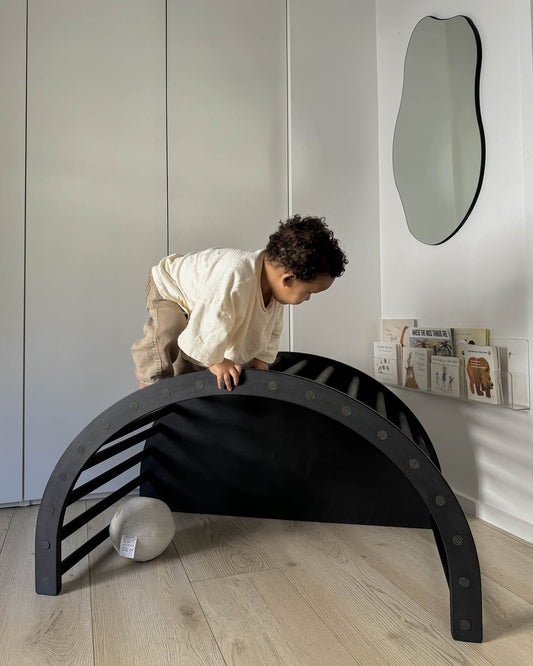 LUOTO II climbing arch | black stained