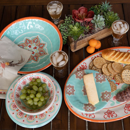 Western Motif Melamine Dinner Plates, Set of 24
