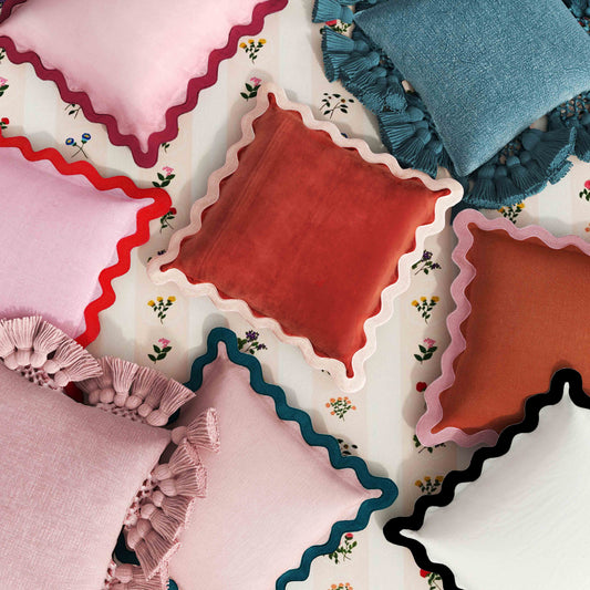Scalloped Edge 24" Square Throw Pillow Cover