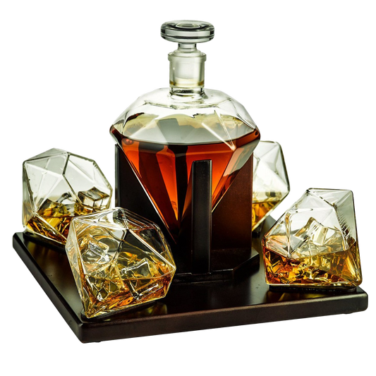 Diamond Whiskey and Wine Decanter, 750ml With 4 Diamond Glasses