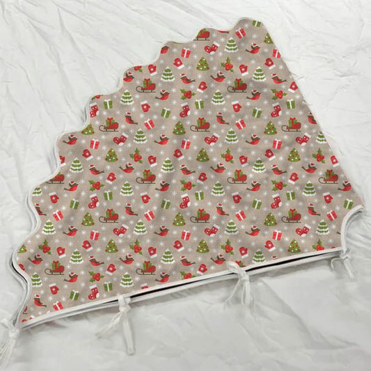 Printed Scalloped Christmas Tree Skirt
