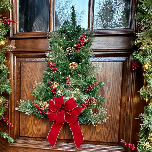 28 Inch Pre-lit Easy Hang Classic Christmas Wall Tree