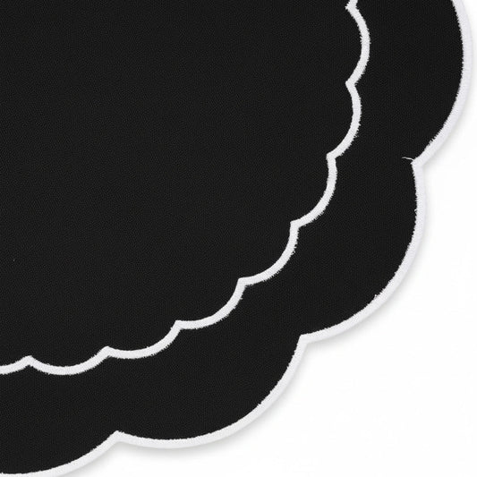 Round Scallop Placemat - Black