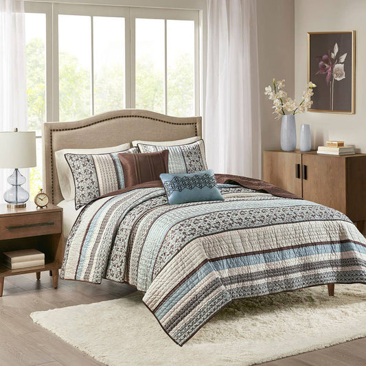 5 Piece Medallion Reversible Jacquard Quilt Set, Blue