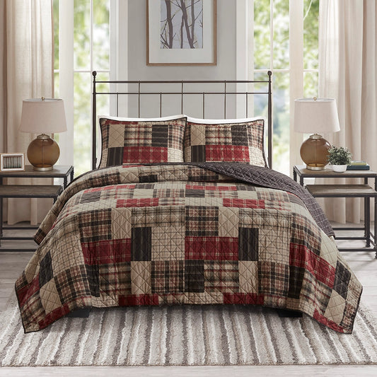 3 Piece Reversible Patchwork Printed Quilt Set, Red/Black