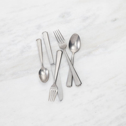 Valen Antiqued 20pc Flatware Set