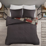 3 Piece Reversible Patchwork Printed Quilt Set, Red/Black