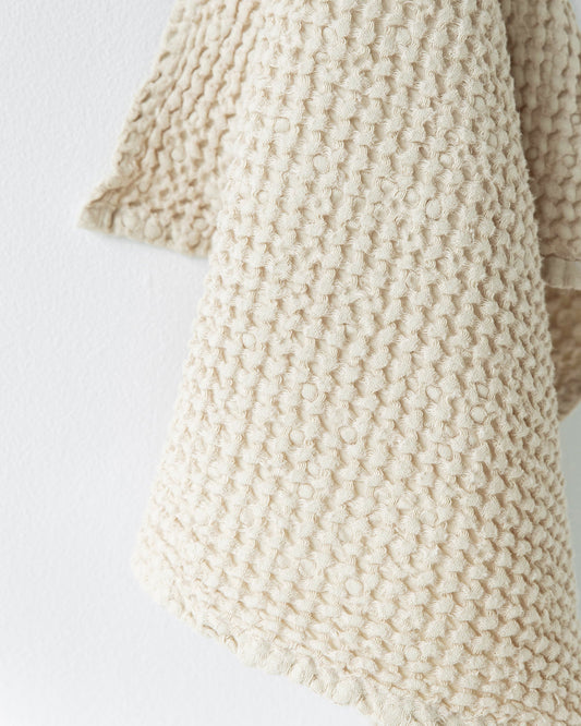 Waffle face towel in Vanilla