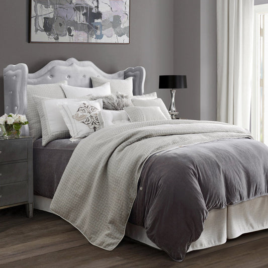Wilshire Comforter Set, Queen